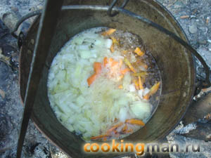 Рецепт настоящей рыбацкой ухи с дымком рецепт ухи
