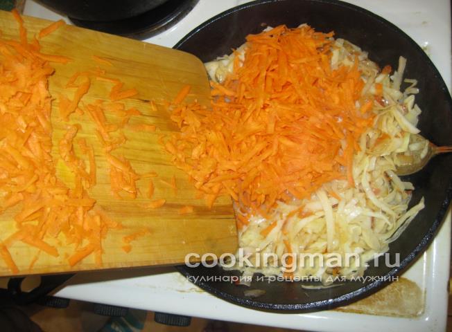 Капуста жареная с овощами и яблоками жареная капуста
