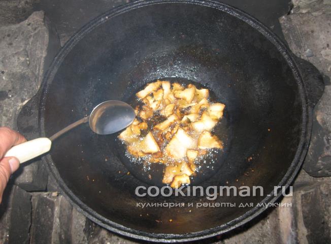 Картошка жареная с салом и луком картошка с салом