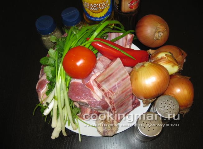 Бараньи ребрышки и лопаточки тушеные с луком и овощами бараньи ребрышки