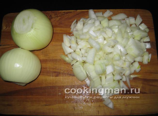 Бараньи ребрышки и лопаточки тушеные с луком и овощами бараньи ребрышки