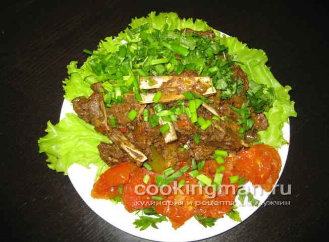 Бараньи ребрышки и лопаточки тушеные с луком и овощами баранина рецепты