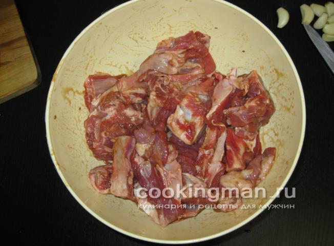 Бараньи ребрышки и лопаточки тушеные с луком и овощами как приготовить бараньи ребрышки