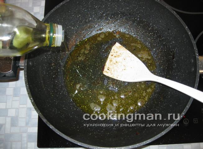 Говядина жареная с креветками и овощами жареная говядина