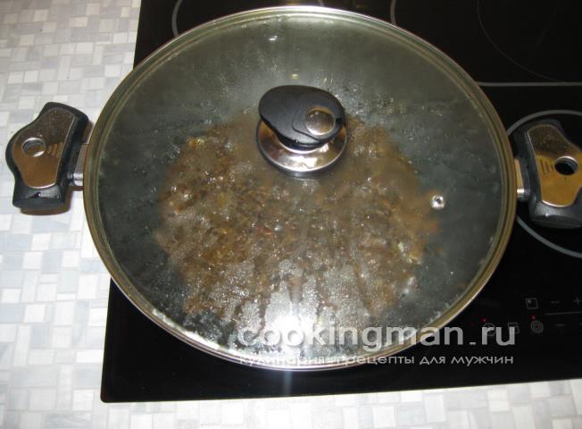 Говядина жареная с креветками и овощами жареная говядина