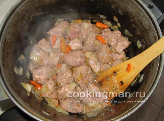 Картошка тушеная с мясом тушеная картошка с мясом фото