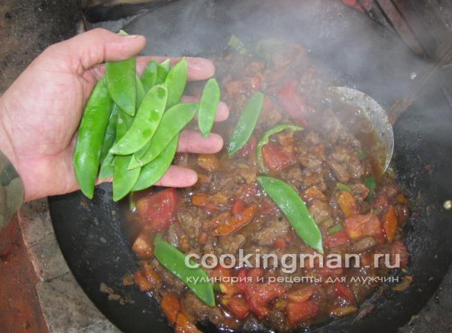 Грудинка тушеная с картошкой грудинка тушеная