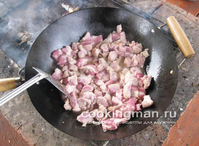 Грудинка тушеная с картошкой тушеная грудинка