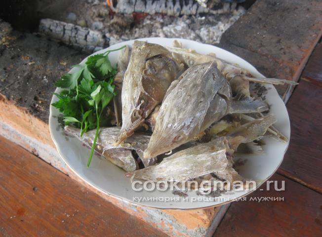 Уха из стерлядки, семги и масляной рыбы уха из стерляди на костре