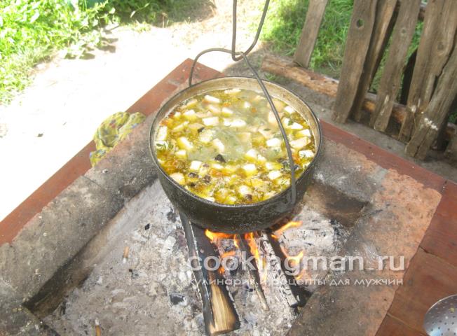 Уха из стерлядки, семги и масляной рыбы как приготовить уху